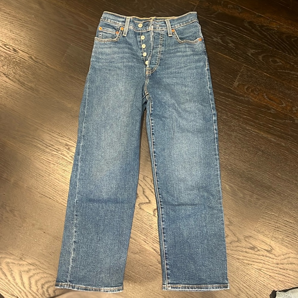Levi ribcage straight ankle jeans size 25